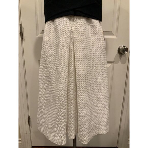 Maeve Black V-Neck & White Textured Skirt Dress Size 6 - Picture 3 of 7